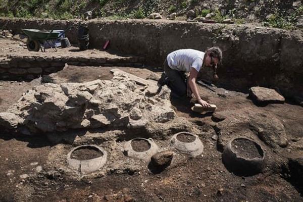 تور ارزان فرانسه: منطقه 2 هزار ساله در جنوب فرانسه کشف شد