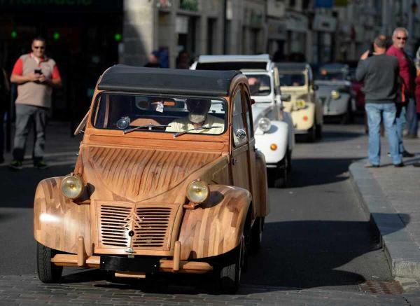 خودروی سیتروئن ساخته شده از چوب با قیمت 225 هزار دلار فروخته شد
