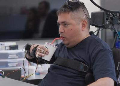 بازگشت حس و حرکت به دستان یک مرد فلج با استفاده از ایمپلنت مغزی آزمایشی بازگشت حس و حرکت به دستان یک مرد فلج با استفاده از ایمپلنت مغزی آزمایشی